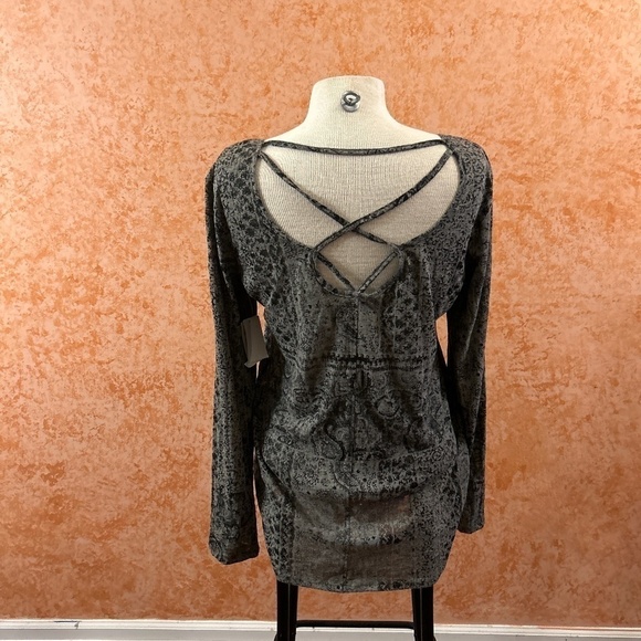 EARTH YOGA  Long Sleeve Tops size Large - Picture 2 of 9